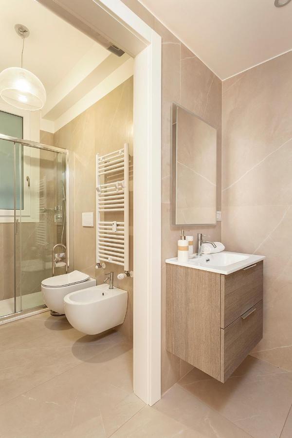 Zuretti1 - Meryggiare Apartments มิลาน ภายนอก รูปภาพ